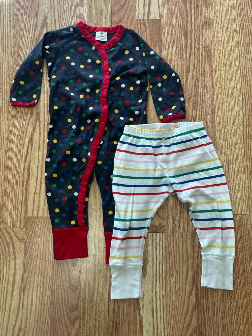 Hanna Andersson Navy Polka Dot Snap Romper & White Rainbow Stripe Pants 12/18 mo